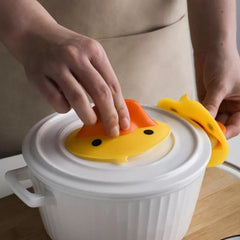 2 Pcs Silicone Small Yellow Duck Pot Gripper, Heat Insulation Hot Plate Clip, Duck Anti-scald Baking Cooking Grips, Kitchen Finger Protector, Microwave Hand Protector Clip