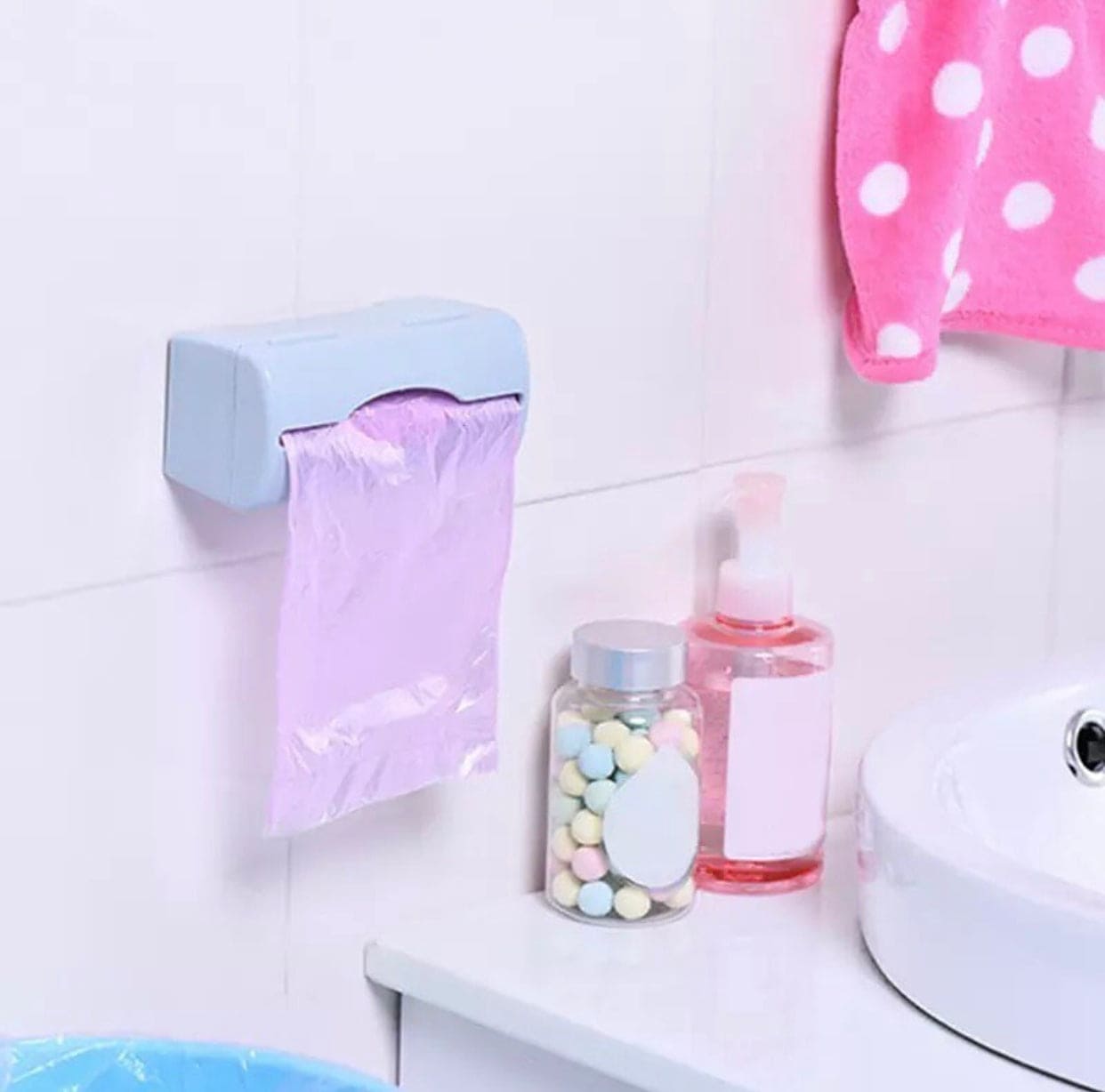 Wall Mounted Self Adhesive Garbage Box Storage Holder, Plastic Box Holder, Wall Hanging Garbage Storage Box