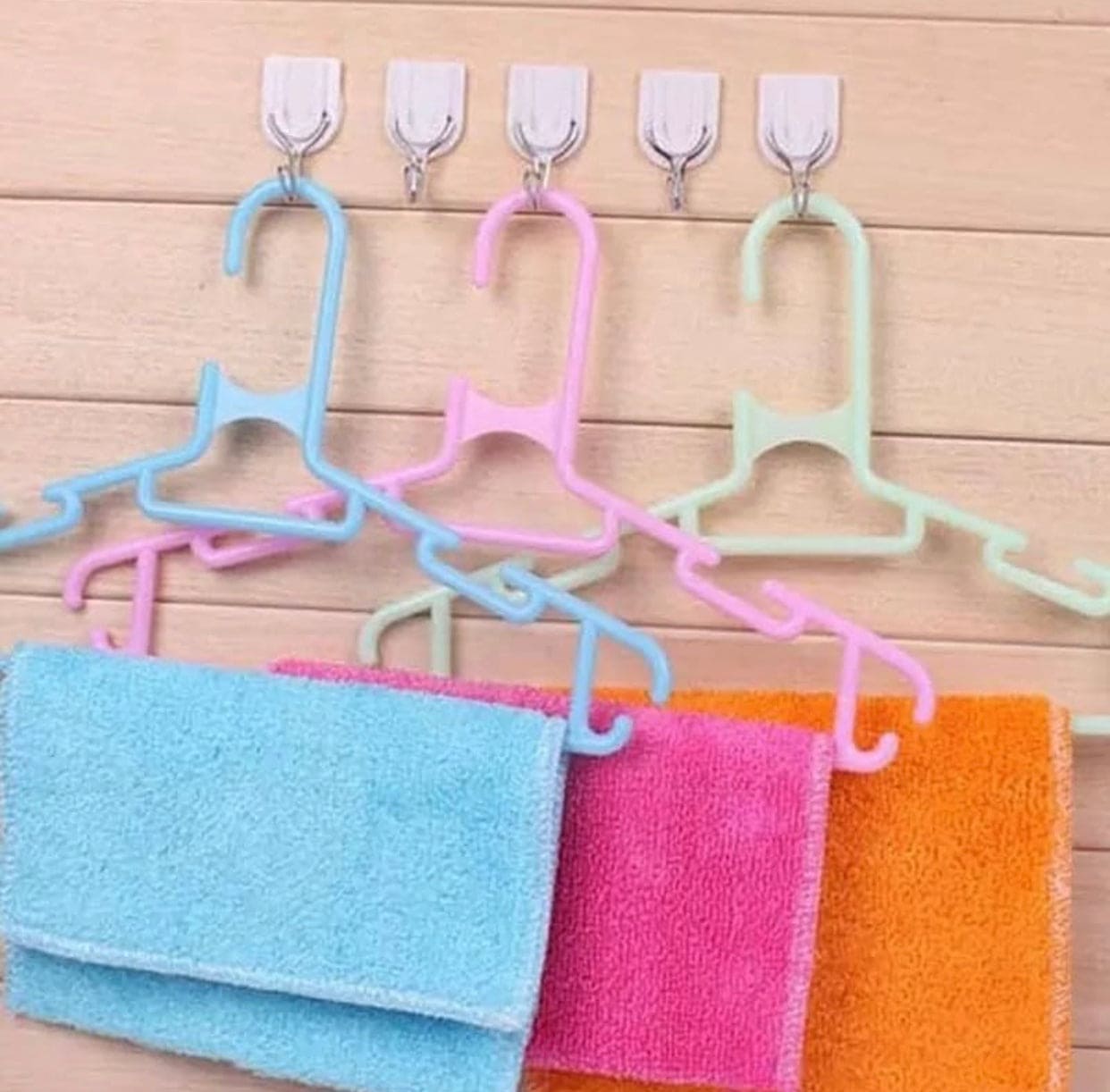 Pack Of 6 Self Adhesive Wall Mounted Hanger Suction Cups, Strong Self Adhesive Hooks, Bathroom Kitchen Sticky Wall Hook